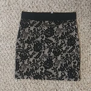 Lace skirt